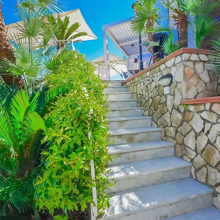 - Casa Luca Nyaraló