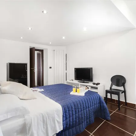 - Casa Luca Holiday home Sorrento
